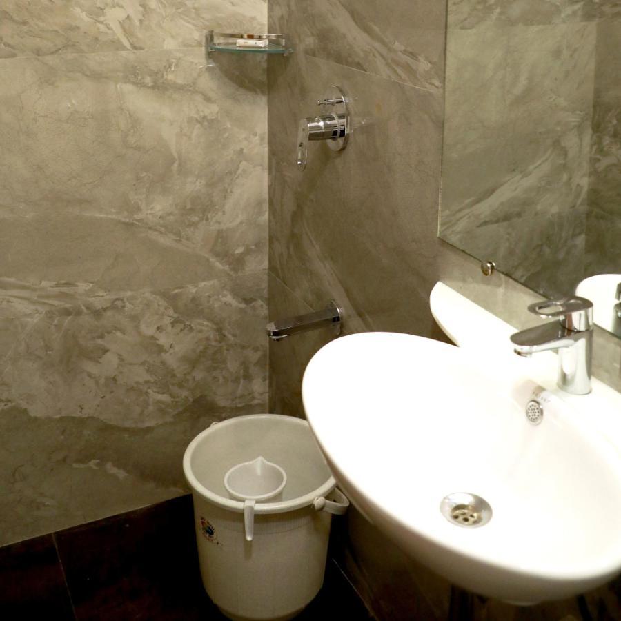 Hotel Lords, Fort Mumbai Ngoại thất bức ảnh