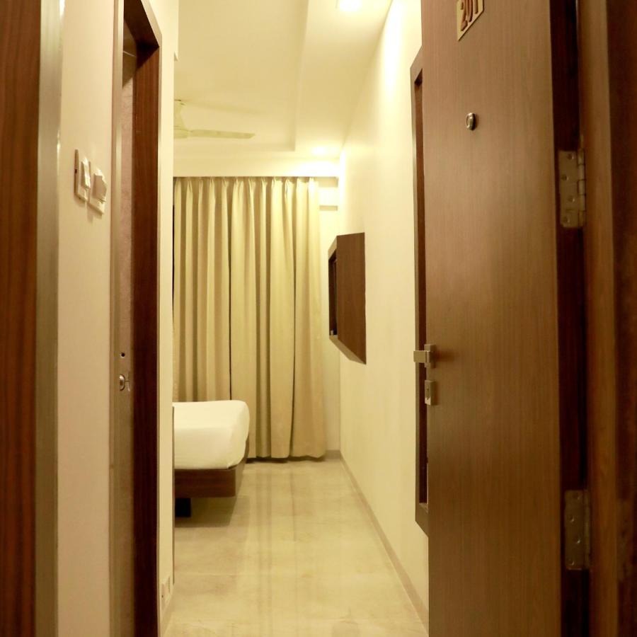 Hotel Lords, Fort Mumbai Ngoại thất bức ảnh