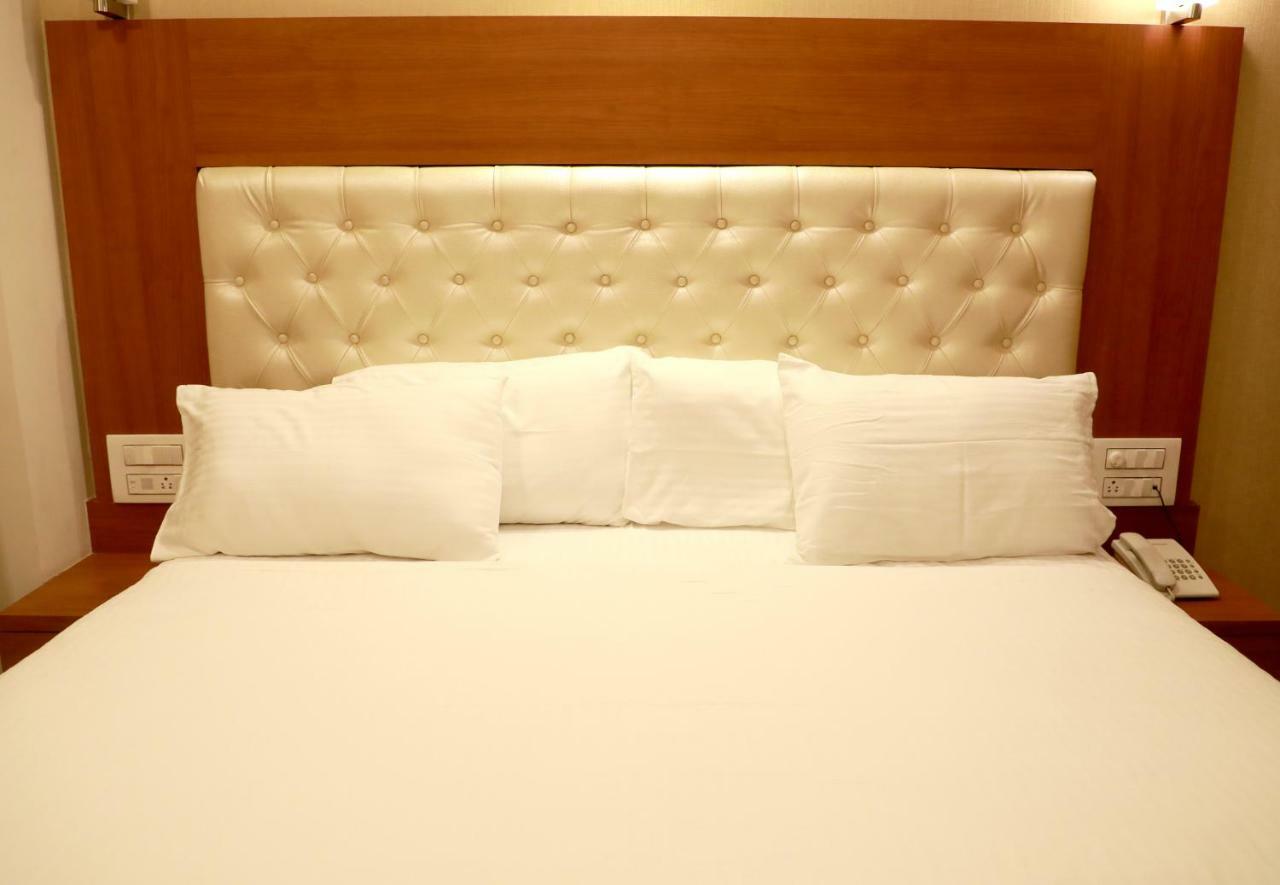 Hotel Lords, Fort Mumbai Ngoại thất bức ảnh