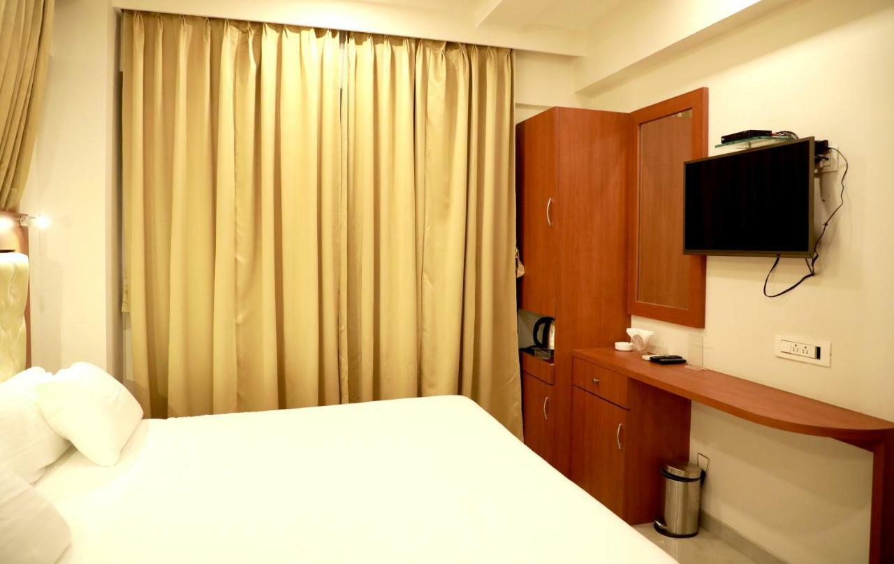 Hotel Lords, Fort Mumbai Ngoại thất bức ảnh